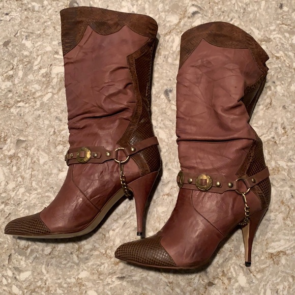 Wild Pair brown heeled boots - Picture 1 of 7